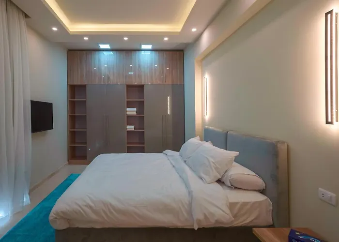 Apartman Arena & *