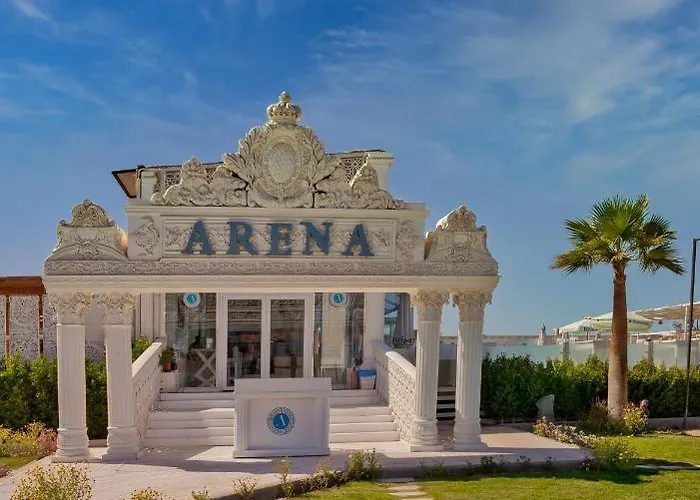 Arena & *