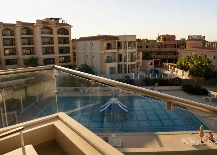 Arena & Apartman *